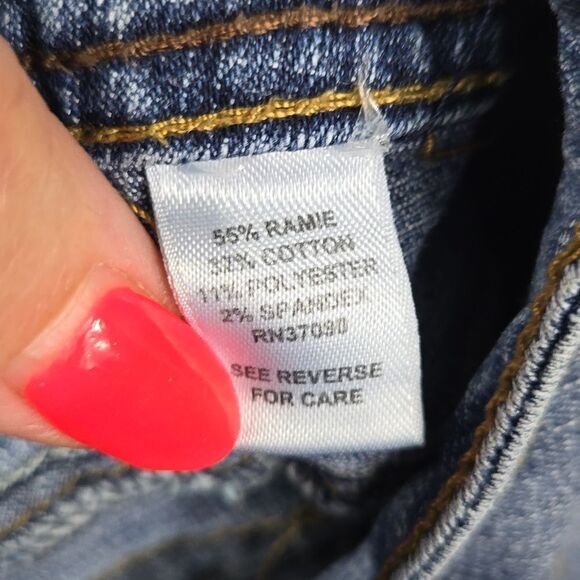 CATO 18W Women's Dark Blue Jean Shorts Cuffed Bermuda Stretch Utility Plus Size - Picture 7 of 8